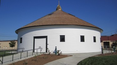 DeTurk Round Barn